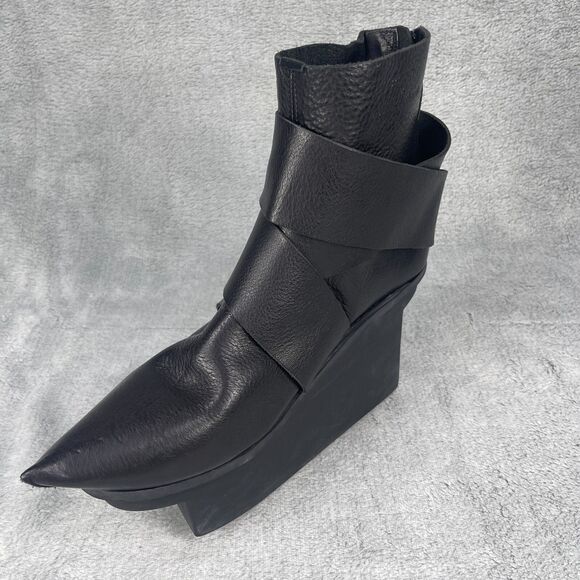 Trippen Leather Buckle Lune Boot Womens Sz 42 US10 Black AMPUTEE RIGHT BOOT ONLY - Picture 2 of 15